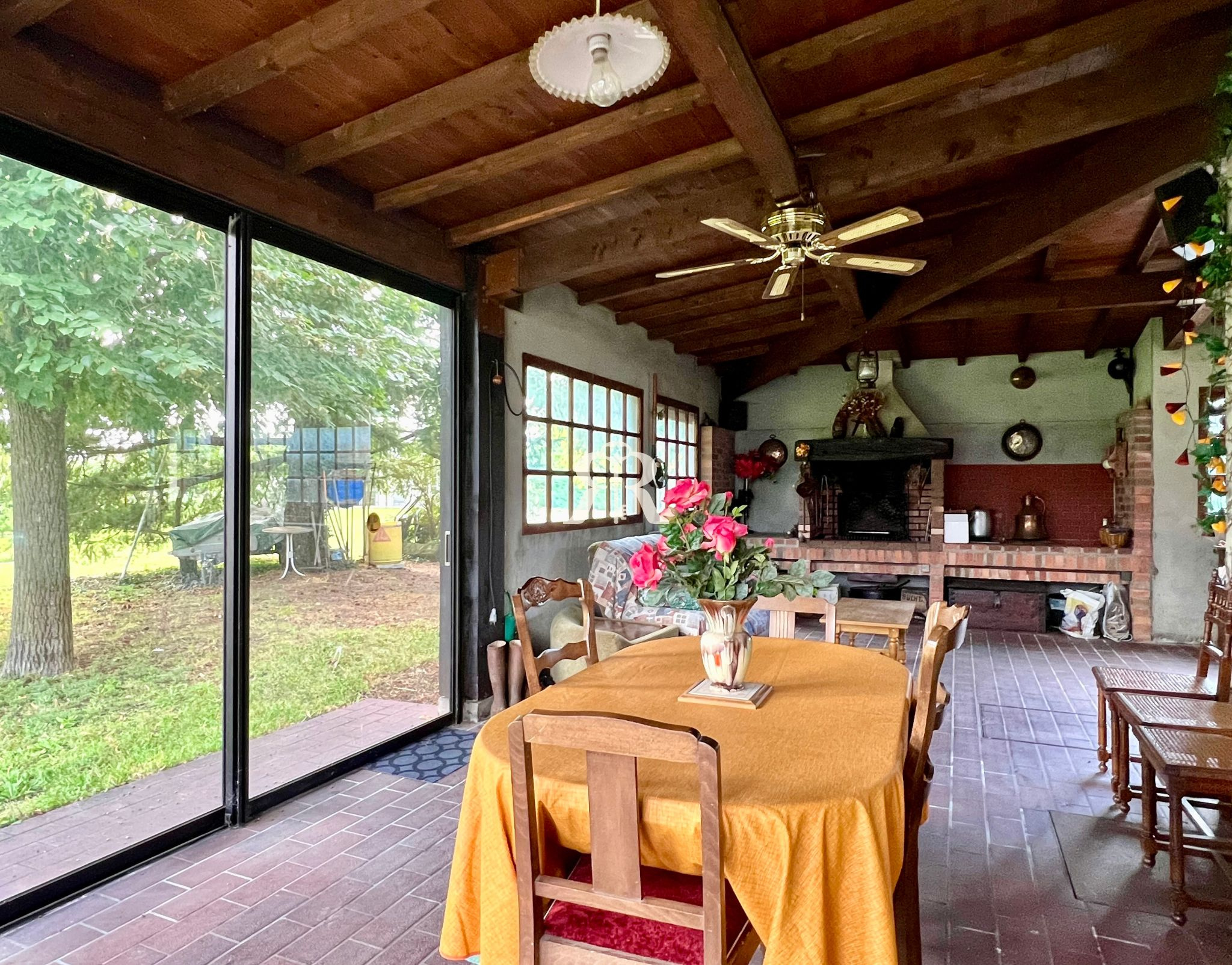 Maison à vendre à Pont du chateau, 202 m², 7 pièces – photo 3 sur 20