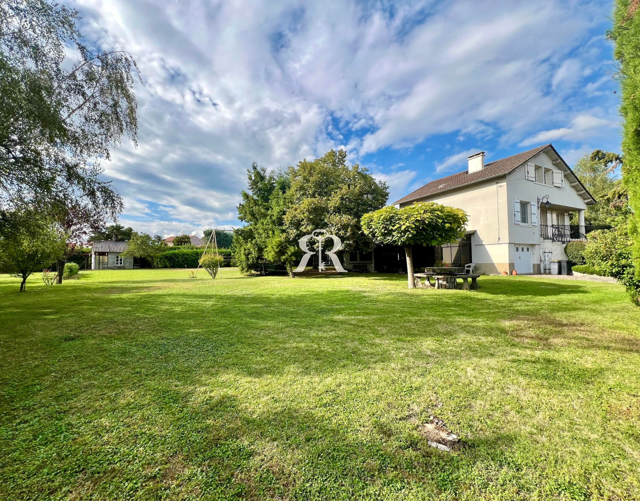 Maison à vendre à Pont du chateau, 202 m², 7 pièces – photo 2 sur 20
